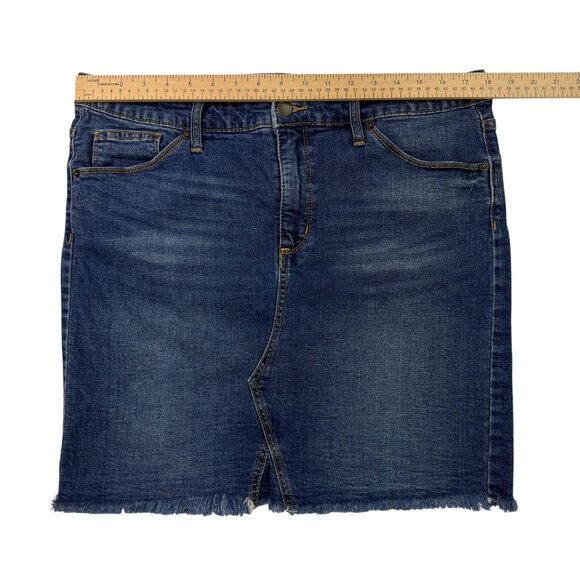 Universal Thread Denim Mini Skirt Blue Women’s 18/34 Raw Hem Stretch Jean Skirt - Picture 7 of 10